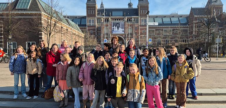 Groepen 5 t/m 8 bezoeken het Rijksmuseum